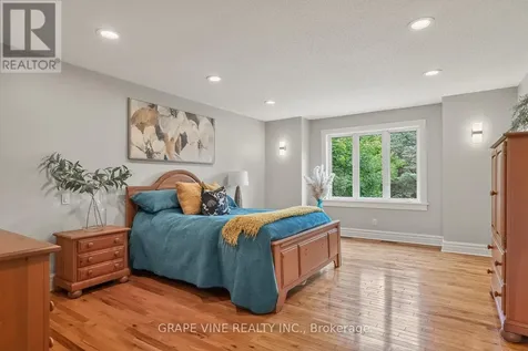 4 Carbery Drive Ottawa ON K2S 1E3