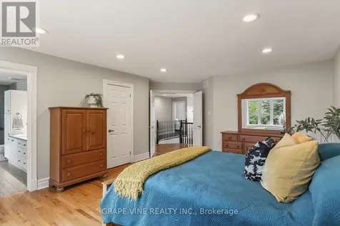 4 Carbery Drive Ottawa ON K2S 1E3