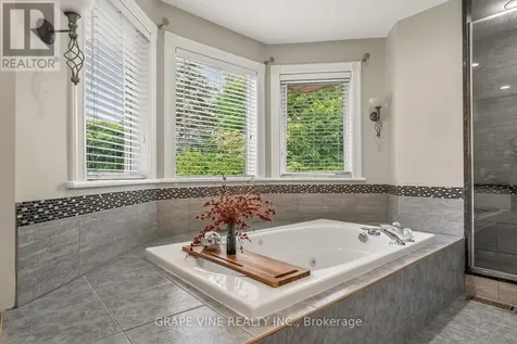 4 Carbery Drive Ottawa ON K2S 1E3