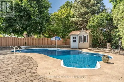 4 Carbery Drive Ottawa ON K2S 1E3