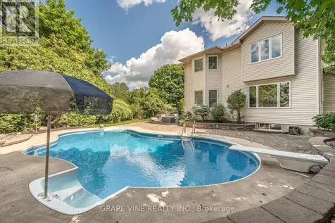 4 Carbery Drive Ottawa ON K2S 1E3