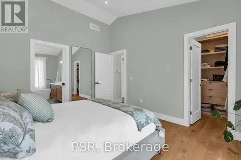 21 Blake Street Meaford ON N4L 1E9