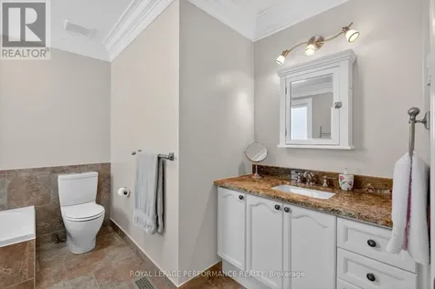 569 Princess Louise Drive Ottawa ON K4A 1Z1