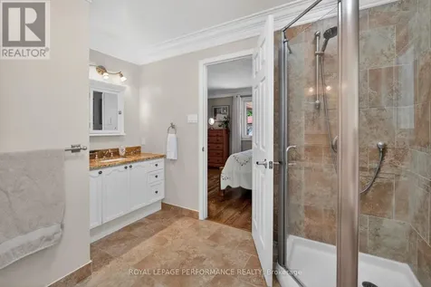 569 Princess Louise Drive Ottawa ON K4A 1Z1