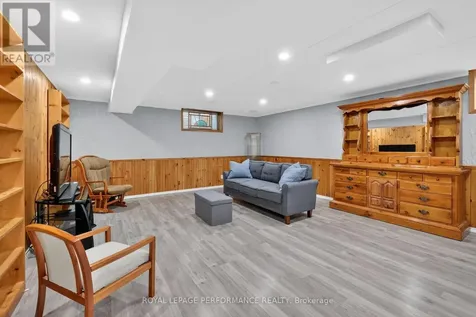 569 Princess Louise Drive Ottawa ON K4A 1Z1