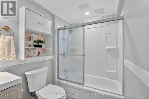 569 Princess Louise Drive Ottawa ON K4A 1Z1