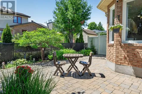 569 Princess Louise Drive Ottawa ON K4A 1Z1