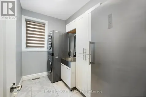 268 Carole Court Essex ON N8L 0T5