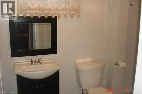 742 Garth Street Hamilton ON L9C 4K3