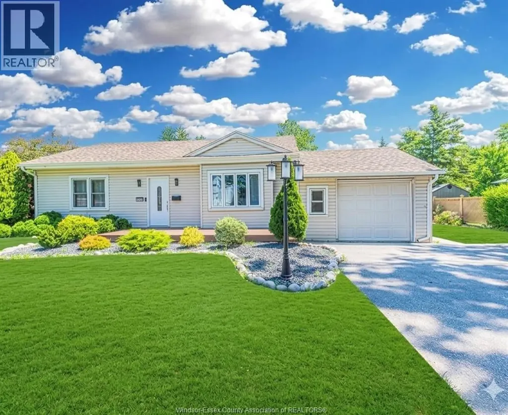 3186 Bliss Windsor ON N8W 3A9