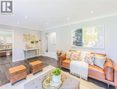3186 Bliss Windsor ON N8W 3A9