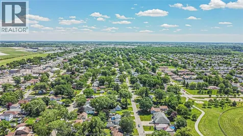 3186 Bliss Windsor ON N8W 3A9