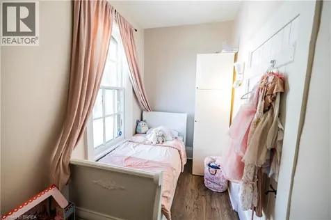 175 Albion Street Brantford ON N3T 3N1