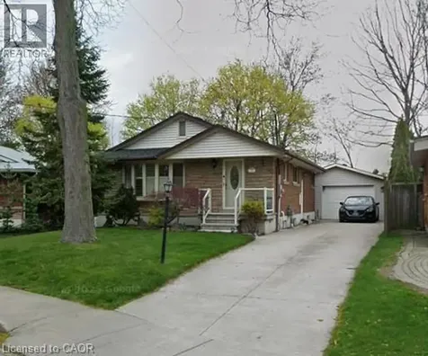 67 Briarwood Crescent Hamilton ON L9C 4C3