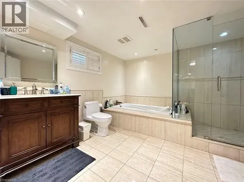 67 Briarwood Crescent Hamilton ON L9C 4C3