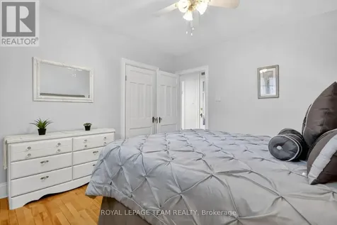 64 Delaware Avenue South Ottawa ON K2P 0Z3