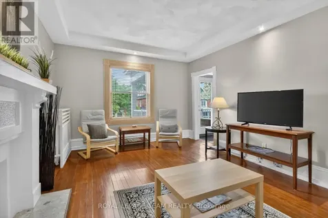 64 Delaware Avenue South Ottawa ON K2P 0Z3