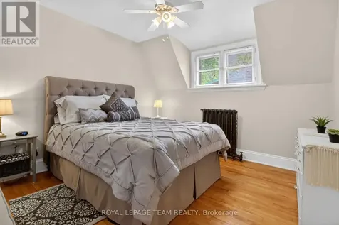 64 Delaware Avenue South Ottawa ON K2P 0Z3