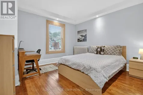 64 Delaware Avenue South Ottawa ON K2P 0Z3