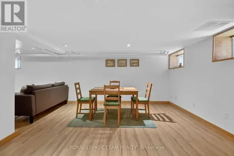 64 Delaware Avenue South Ottawa ON K2P 0Z3