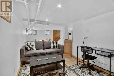 64 Delaware Avenue South Ottawa ON K2P 0Z3