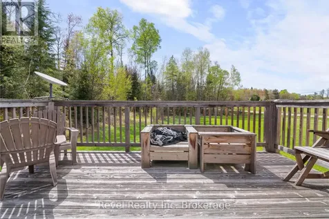 471 Lindquist Line Powassan ON P0H 1Z0