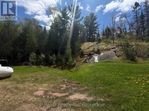 471 Lindquist Line Powassan ON P0H 1Z0