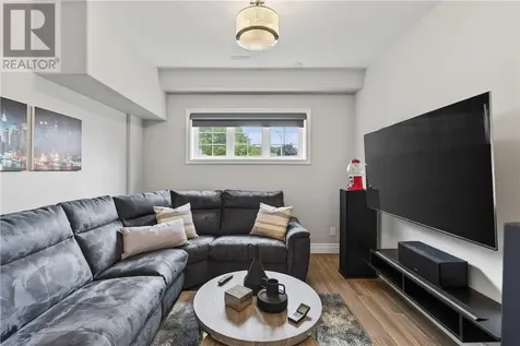 8 Winfield Lane Sudbury ON P3A 6E1
