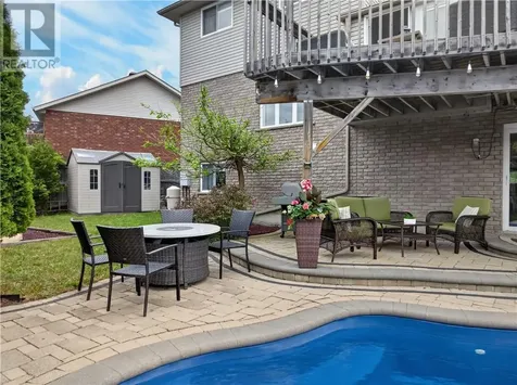8 Winfield Lane Sudbury ON P3A 6E1