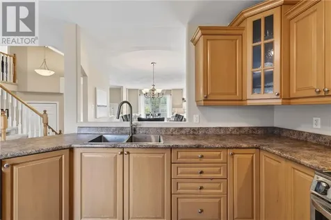 8 Winfield Lane Sudbury ON P3A 6E1