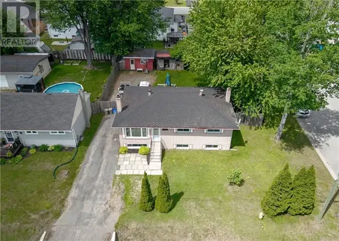 4385 Odile Street Hanmer ON P3P 1L6
