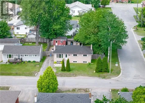 4385 Odile Street Hanmer ON P3P 1L6
