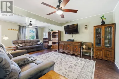 475 Pine Street Sudbury ON P3C 1Y3