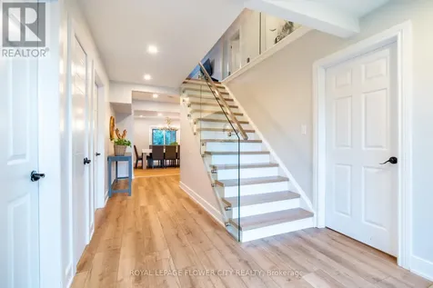 734 Mountain Road Collingwood ON L9Y 5G1