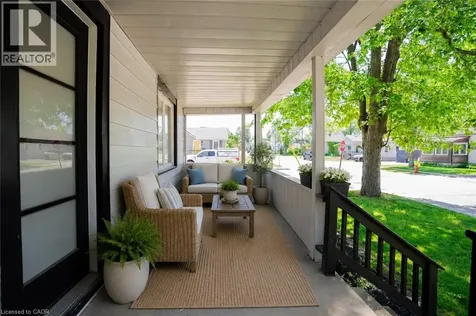 793 Steele Street Port Colborne ON L3K 4Z5