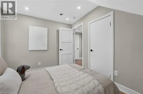 793 Steele Street Port Colborne ON L3K 4Z5