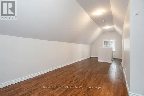 2-94 Scott Street Kitchener ON N2H 2R5