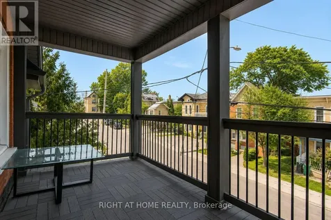 2-94 Scott Street Kitchener ON N2H 2R5