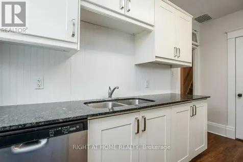 2-94 Scott Street Kitchener ON N2H 2R5
