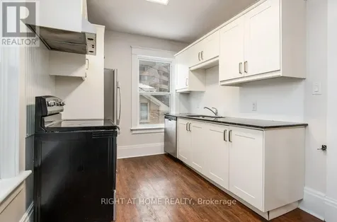 2-94 Scott Street Kitchener ON N2H 2R5