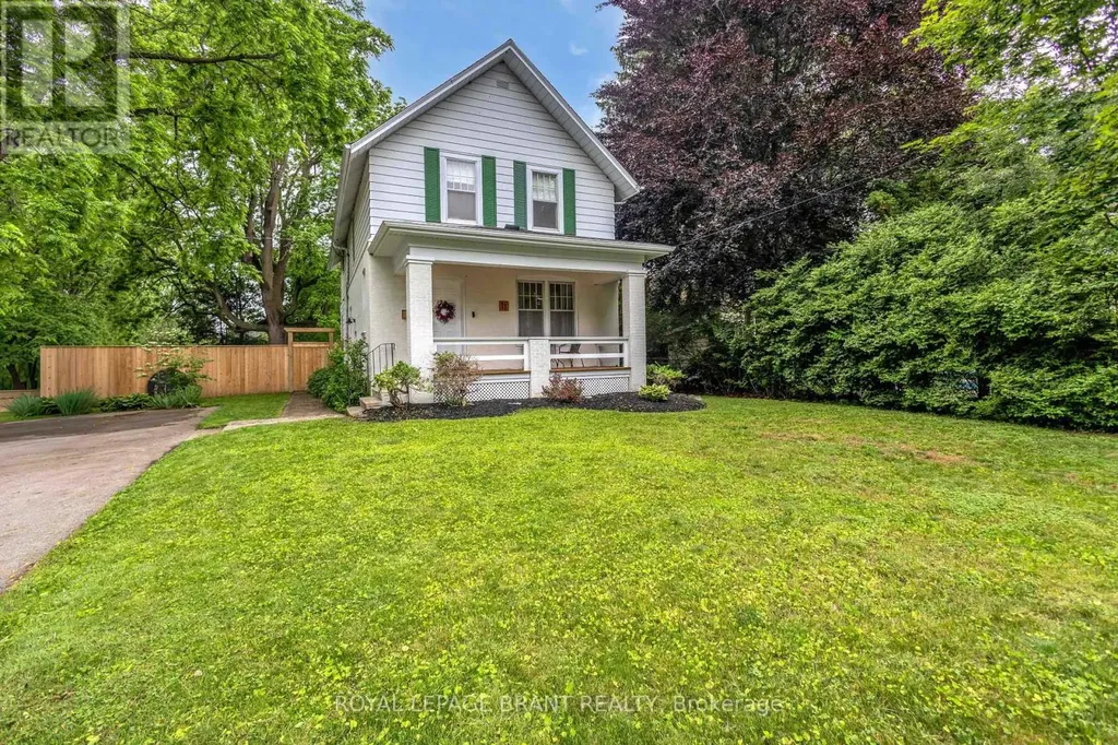 11 Tutela Heights Road Brantford ON N3T 1A2