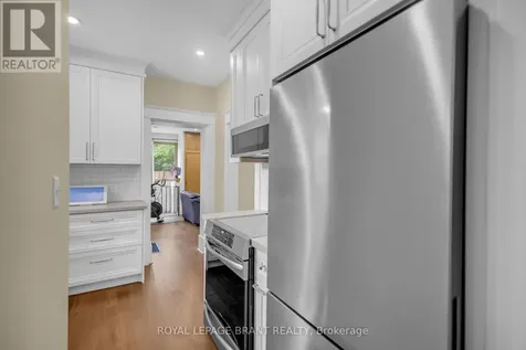 11 Tutela Heights Road Brantford ON N3T 1A2