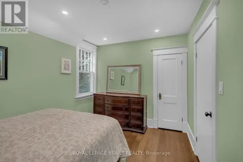 11 Tutela Heights Road Brantford ON N3T 1A2