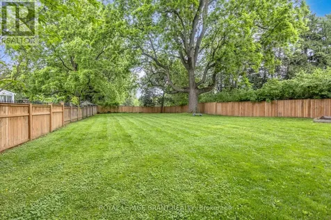 11 Tutela Heights Road Brantford ON N3T 1A2