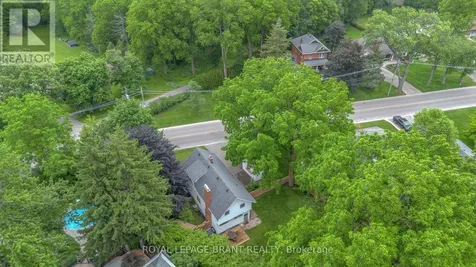 11 Tutela Heights Road Brantford ON N3T 1A2
