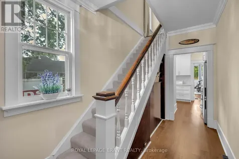 11 Tutela Heights Road Brantford ON N3T 1A2