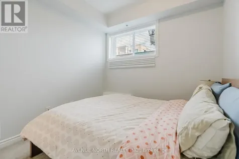 836 Mikinak Road Ottawa ON K1K 5A5