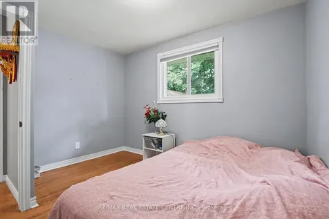 514 Havelock Drive Waterloo ON N2L 4N7