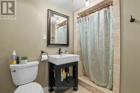 514 Havelock Drive Waterloo ON N2L 4N7