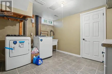 514 Havelock Drive Waterloo ON N2L 4N7